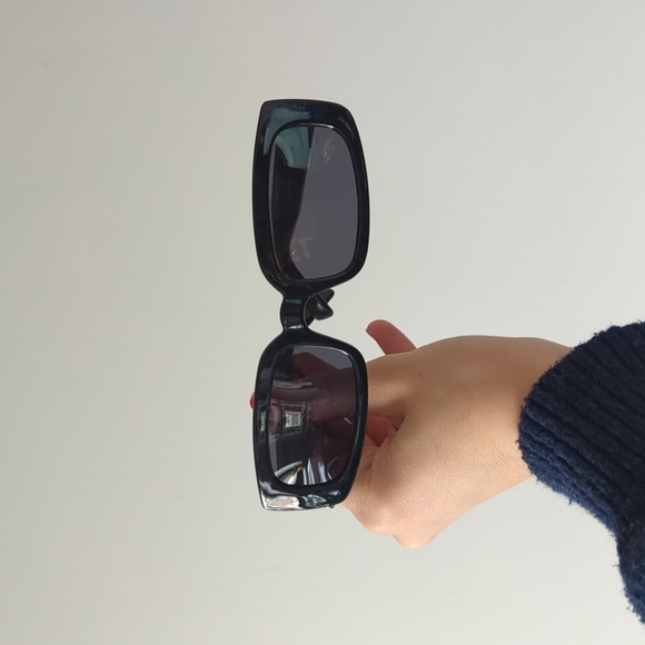 Meller Konata Sunglasses in Black - Picture 1 of 5